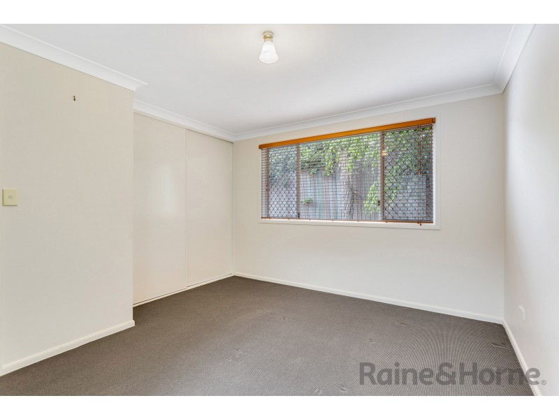 2/14 Horrocks Crescent, Kearneys Spring QLD 4350