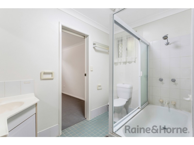2/14 Horrocks Crescent, Kearneys Spring QLD 4350