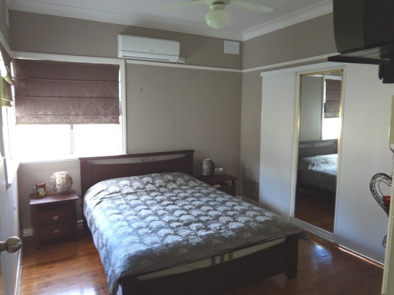5 Elworthy Street, Harlaxton QLD 4350