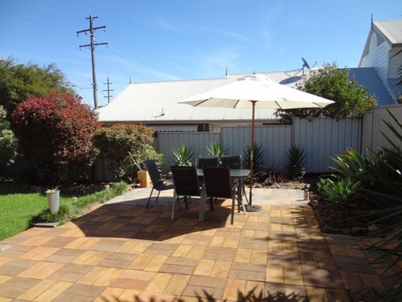 5 Elworthy Street, Harlaxton QLD 4350