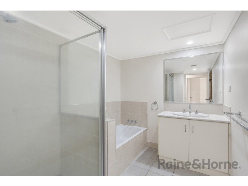 1/208 Hume Street, South Toowoomba QLD 4350