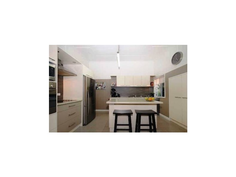 9 Hampshire Street, North Toowoomba QLD 4350