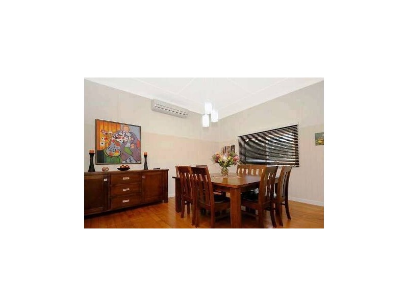 9 Hampshire Street, North Toowoomba QLD 4350