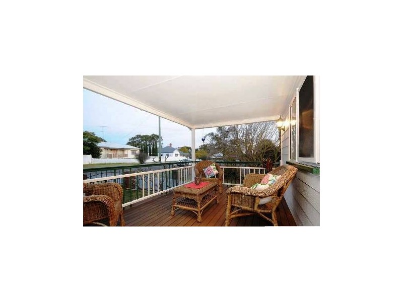 9 Hampshire Street, North Toowoomba QLD 4350
