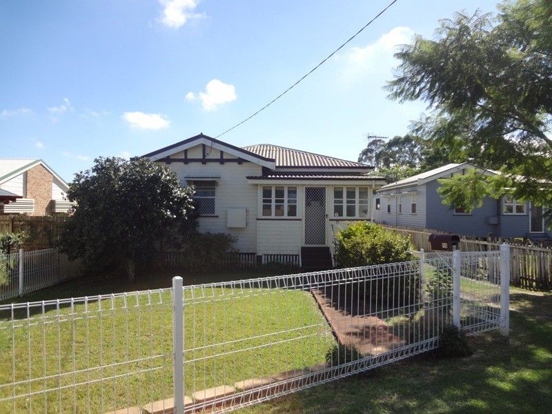 15 Albert Lane, Newtown QLD 4350