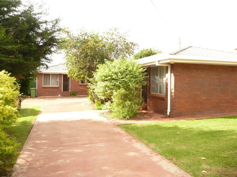 2/101 Alderley Street, Rangeville QLD 4350