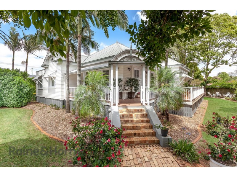 13 Warra Street, Newtown QLD 4350