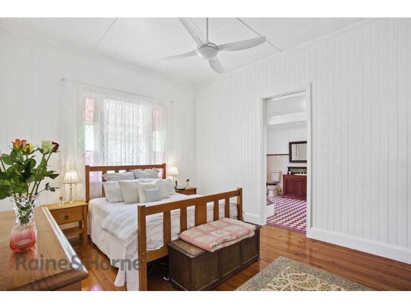 13 Warra Street, Newtown QLD 4350