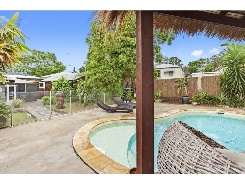 102a Stuart Street, Mount Lofty QLD 4350