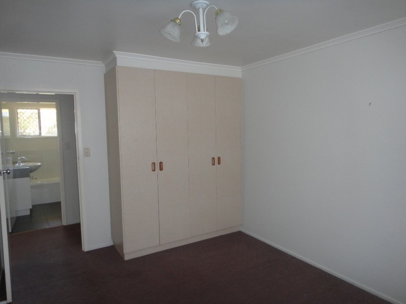 23 Cleary Street, Centenary Heights QLD 4350