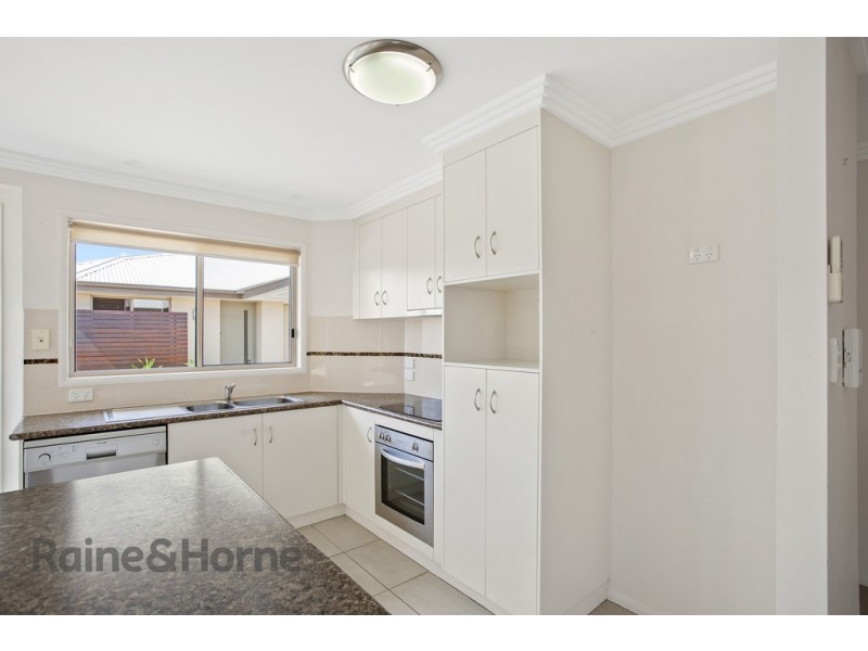 11/381 Greenwattle Street, Wilsonton QLD 4350