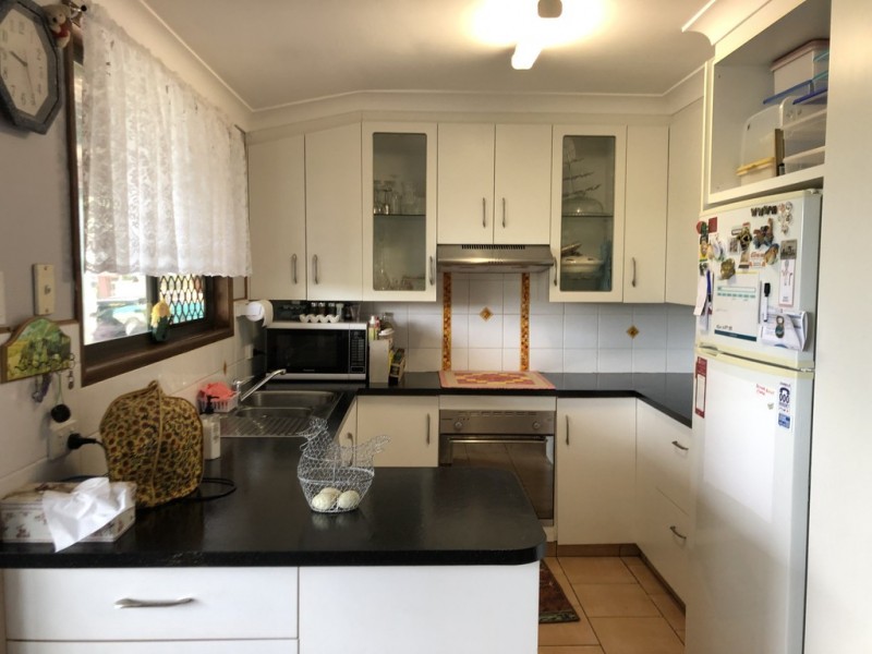 14 Agnes Street, Centenary Heights QLD 4350