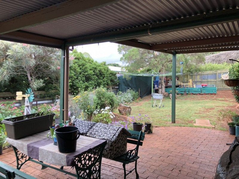 14 Agnes Street, Centenary Heights QLD 4350