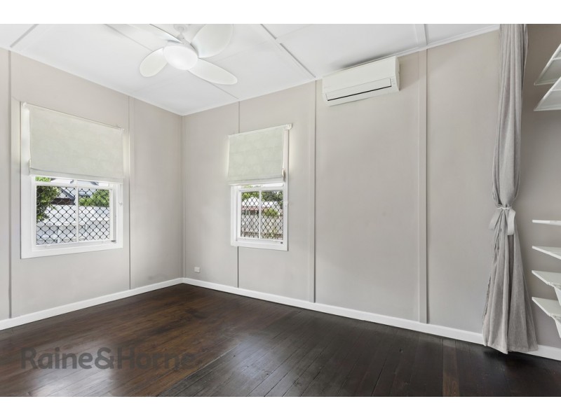 215 South Street, South Toowoomba QLD 4350