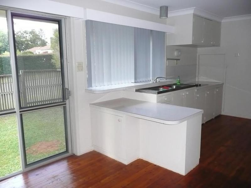 18 Sinclair Street, East Toowoomba QLD 4350