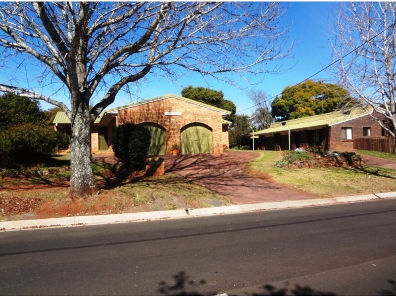 2/80 Alderley Street, Rangeville QLD 4350