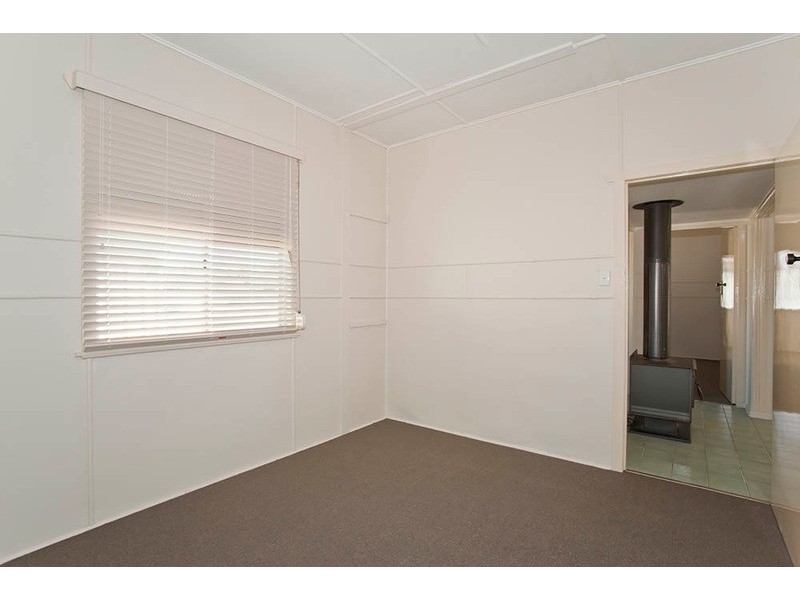 12 McWaters Street, North Toowoomba QLD 4350
