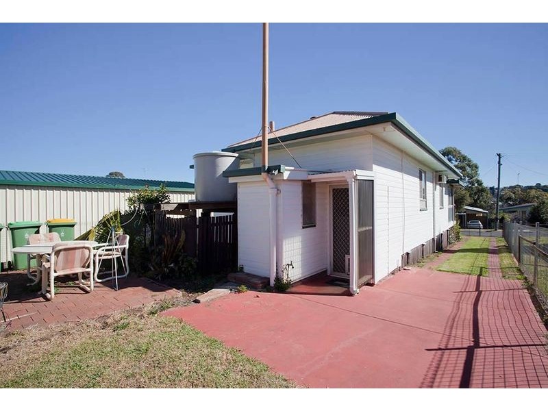12 McWaters Street, North Toowoomba QLD 4350