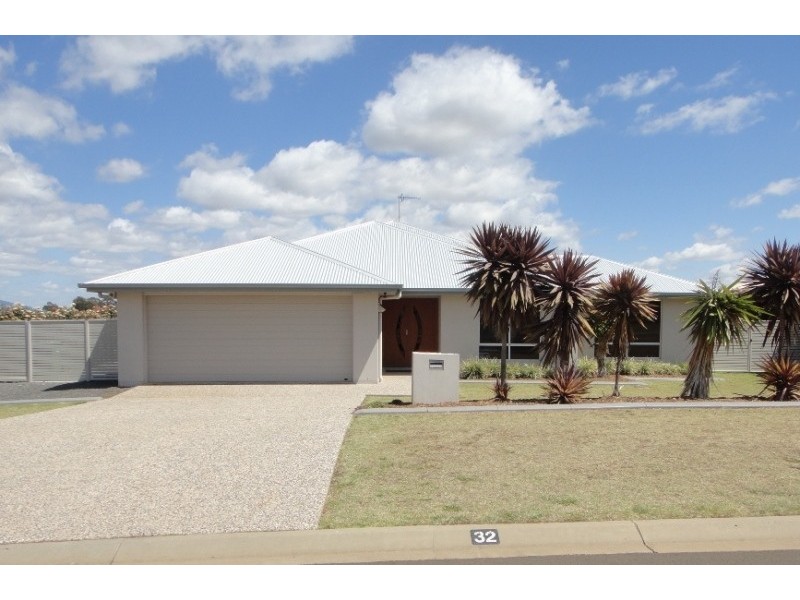 32 Elizabeth Street, Westbrook QLD 4350