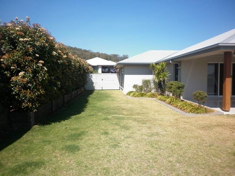 32 Elizabeth Street, Westbrook QLD 4350