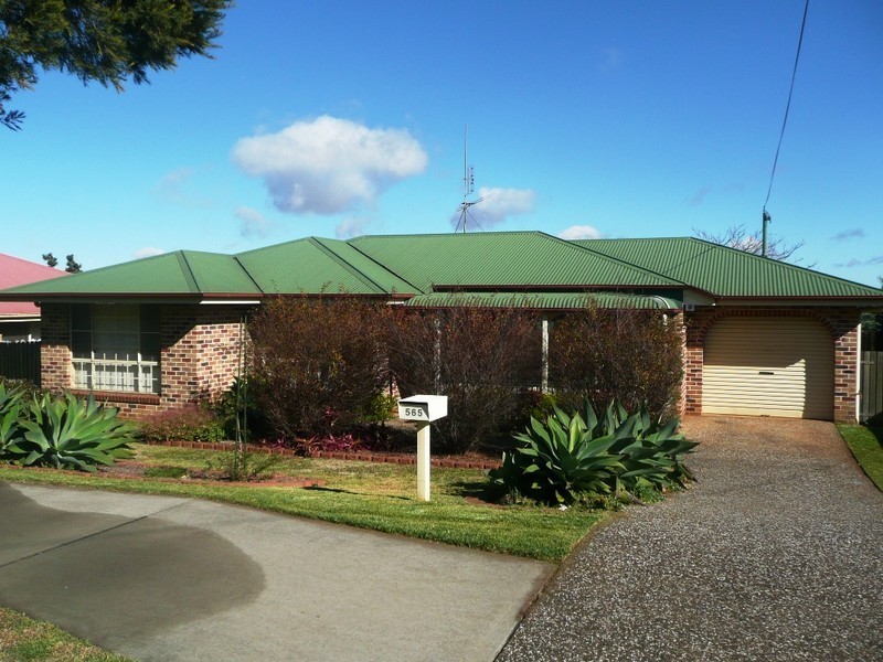 565 Greenwattle Street, Glenvale QLD 4350