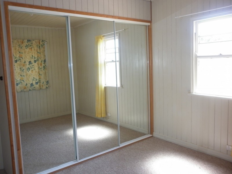 16 Glenvale Road, Harristown QLD 4350