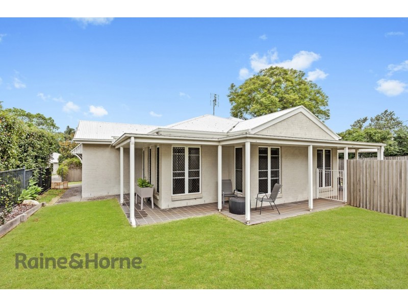 26 Rhyde Street, Mount Lofty QLD 4350