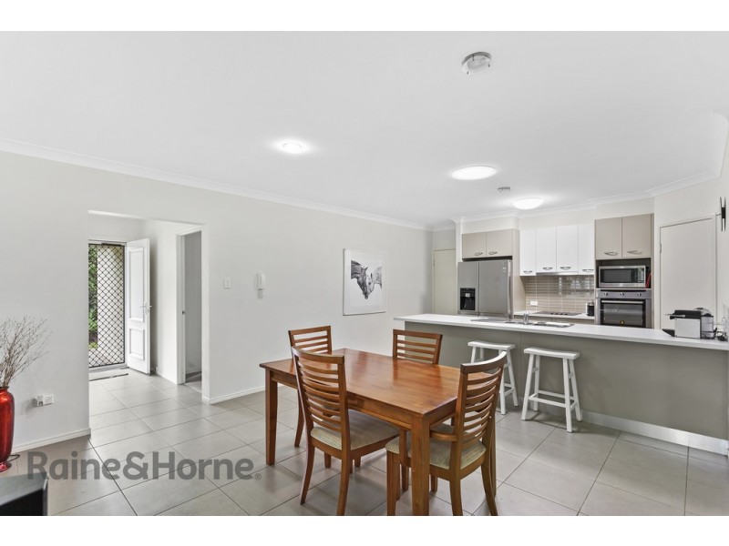 26 Rhyde Street, Mount Lofty QLD 4350