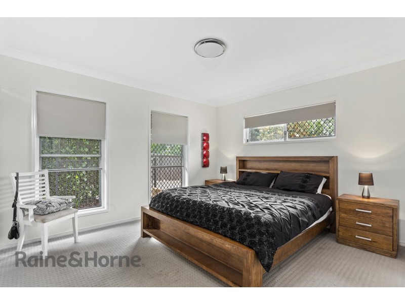26 Rhyde Street, Mount Lofty QLD 4350
