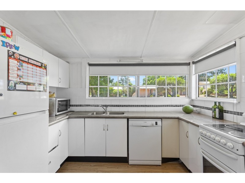 266 Alderley Street, Centenary Heights QLD 4350