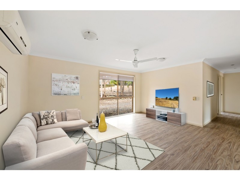 35 Diana Crescent, Postmans Ridge QLD 4352