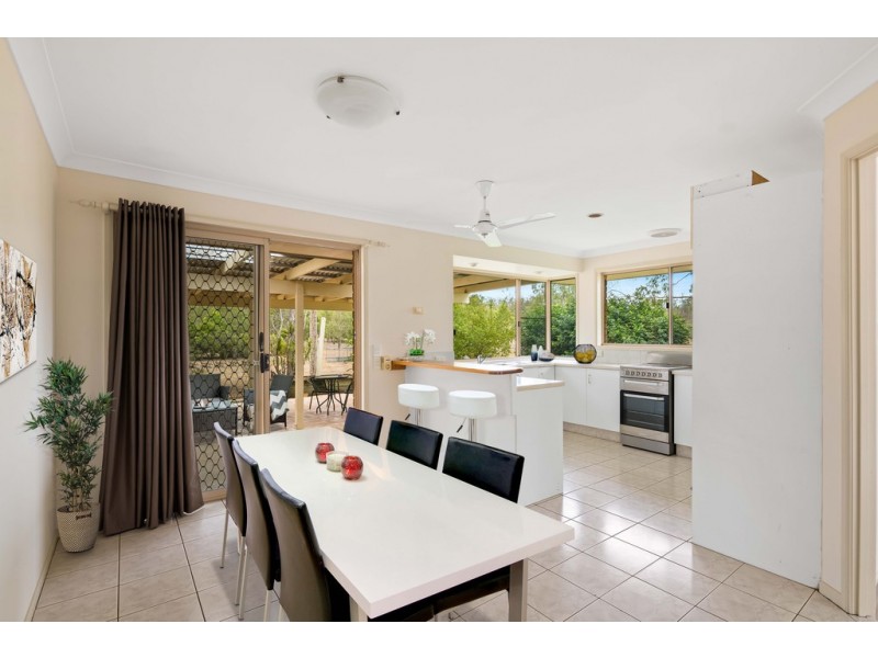 35 Diana Crescent, Postmans Ridge QLD 4352