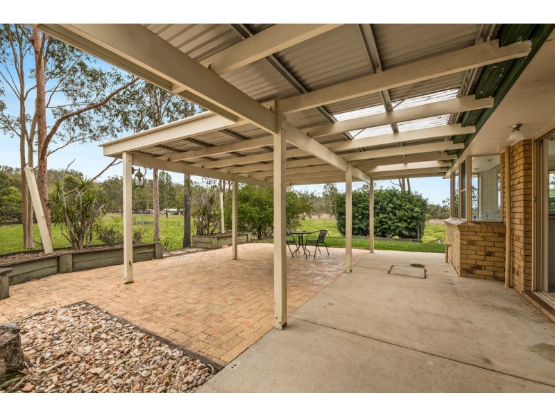 35 Diana Crescent, Postmans Ridge QLD 4352