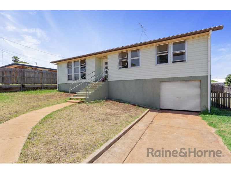40 Poinciana Street, Newtown QLD 4350