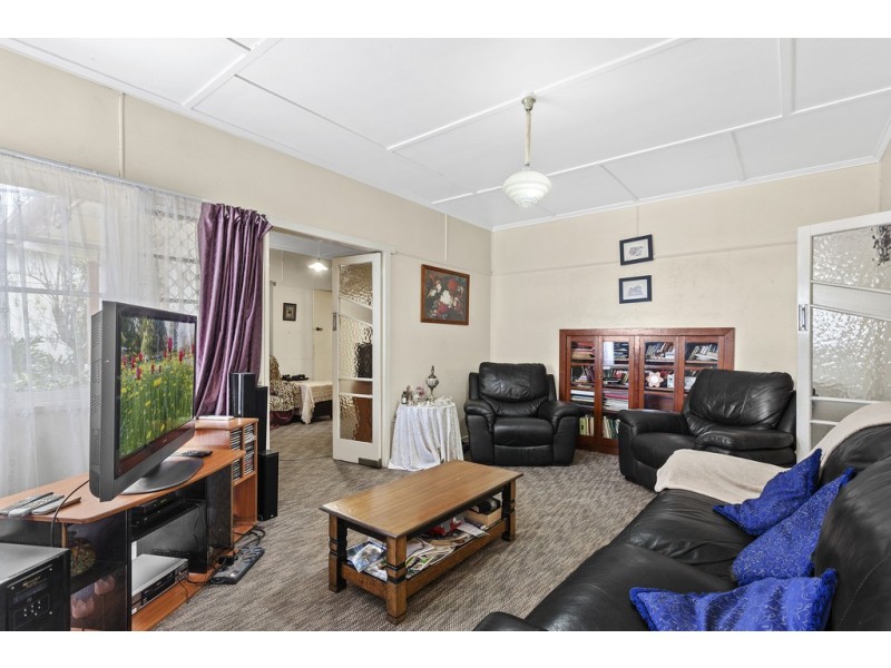 34 Dunne Street, Harristown QLD 4350
