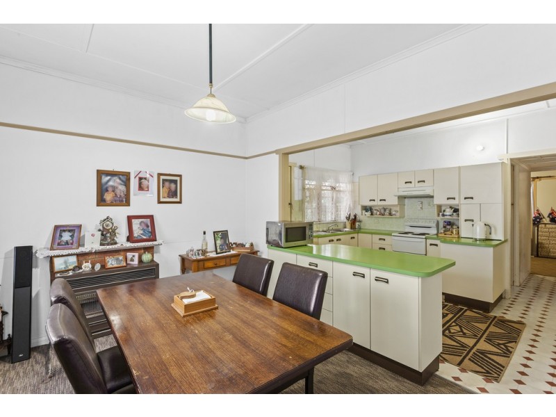34 Dunne Street, Harristown QLD 4350