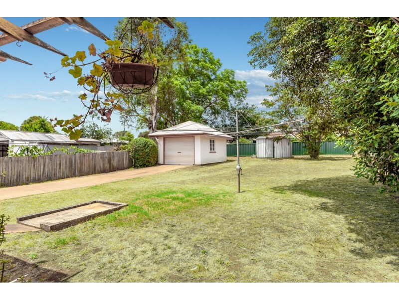 34 Dunne Street, Harristown QLD 4350