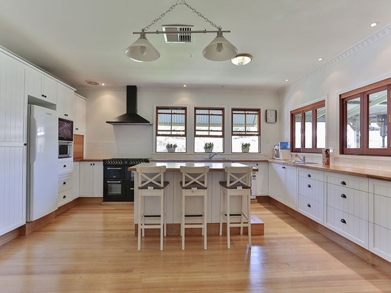 32 Goombungee Road, Kingsthorpe QLD 4400