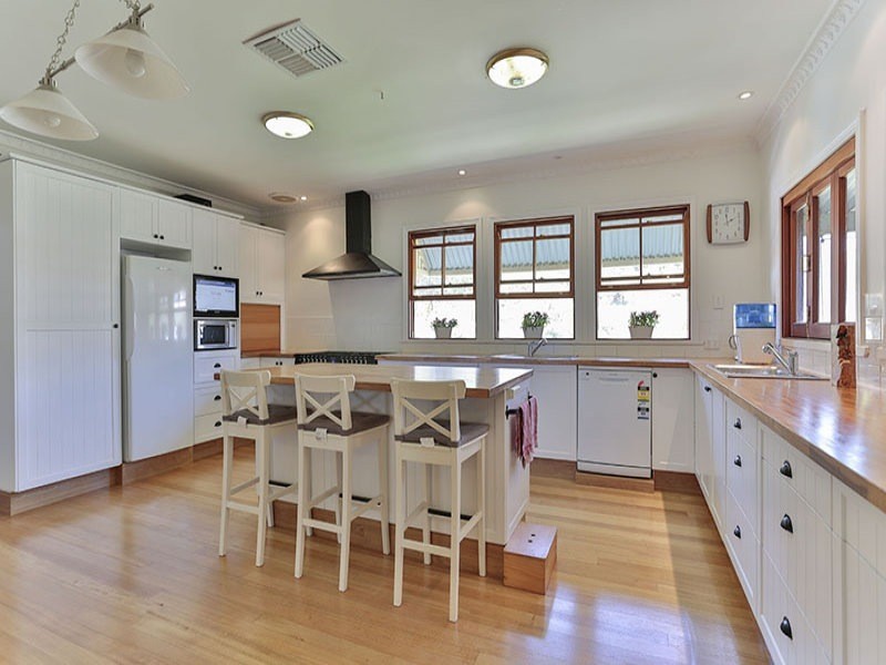 32 Goombungee Road, Kingsthorpe QLD 4400