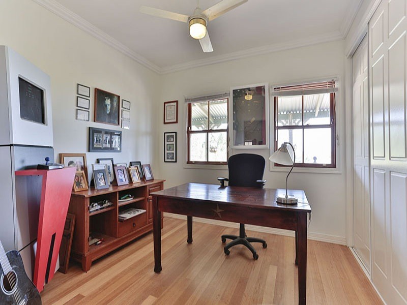 32 Goombungee Road, Kingsthorpe QLD 4400