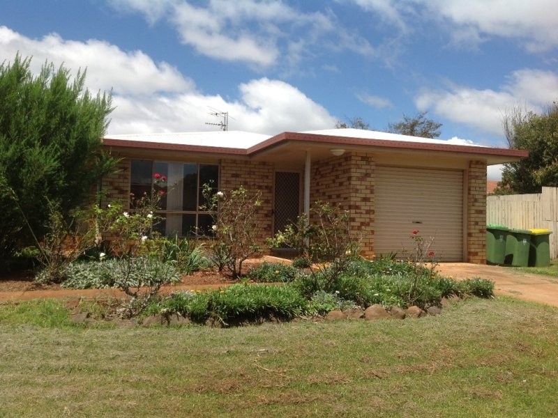 15 Shamrock Court, Middle Ridge QLD 4350