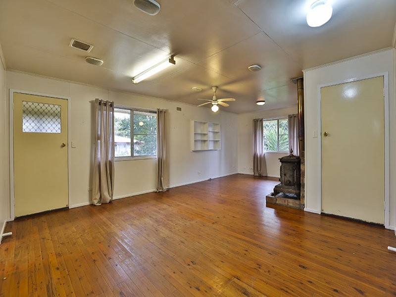 6 Dignan Street, Harristown QLD 4350