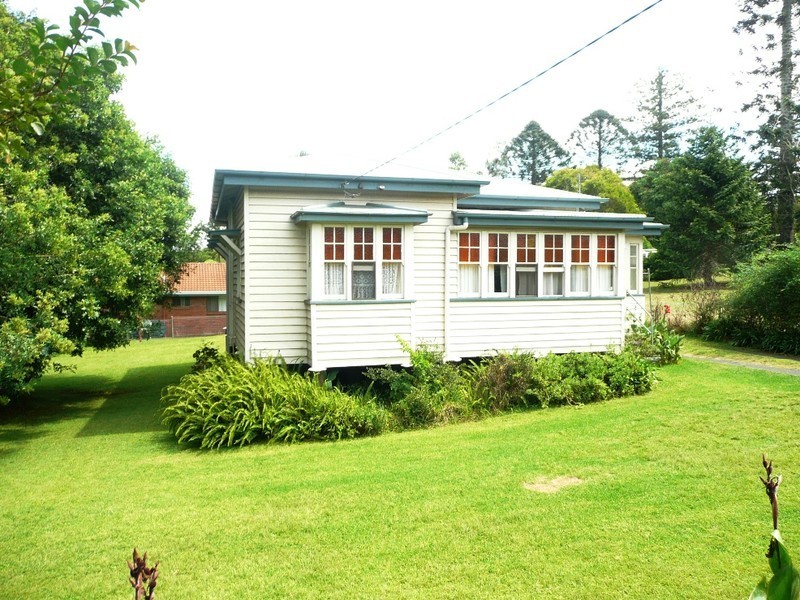 77 Mackenzie Street, East Toowoomba QLD 4350