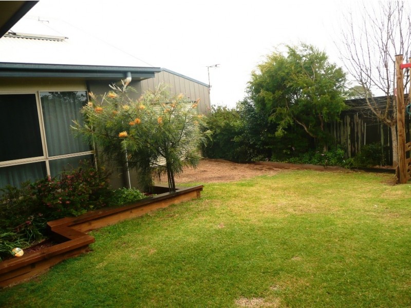 17 Ridgewood Drive, Kearneys Spring QLD 4350