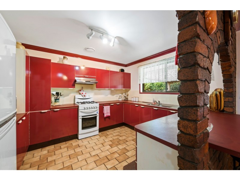 10 Jacinta Court, Wilsonton QLD 4350