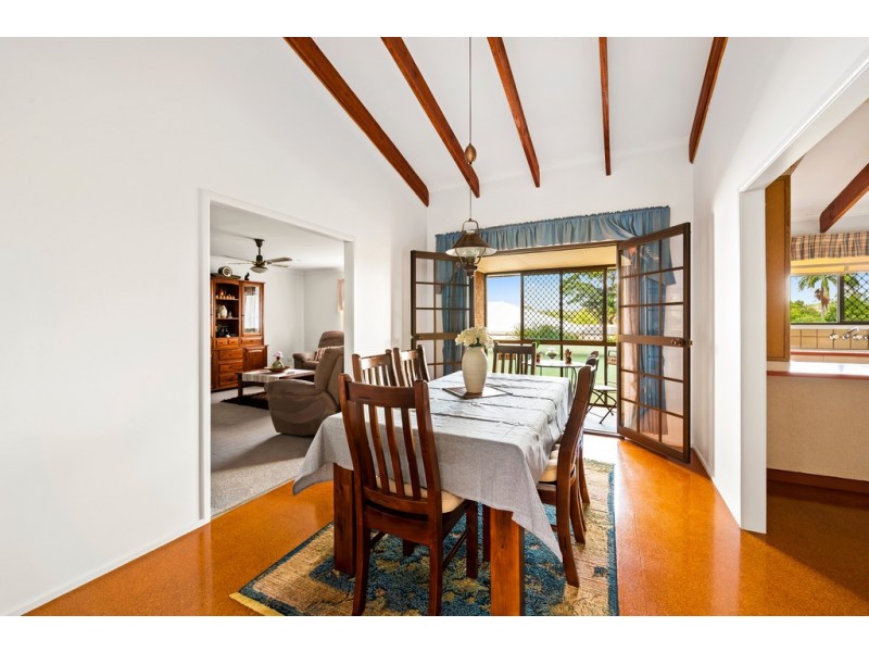 8 Diane Court, Centenary Heights QLD 4350