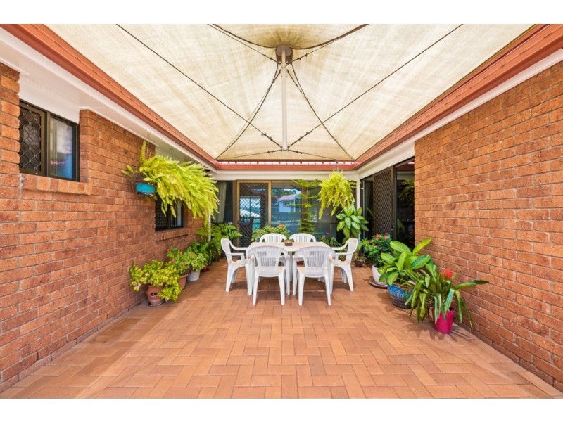 8 Diane Court, Centenary Heights QLD 4350