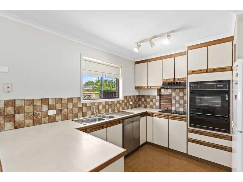 8 Coral Street, East Toowoomba QLD 4350