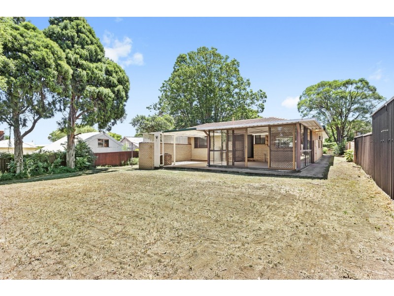 8 Coral Street, East Toowoomba QLD 4350