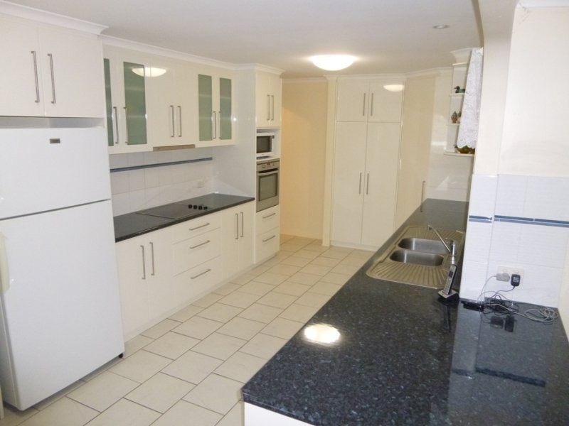 31 Sardon Street, Centenary Heights QLD 4350